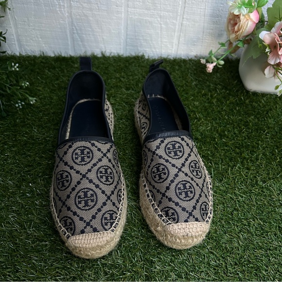 TORY BURCH
T Monogram  Jacquard platform espadrilles 
Perfect Blue
$381 NEW - Picture 5 of 16